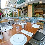 Yeshill Boutique Hotel