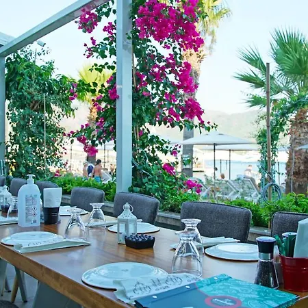 Yeshill Boutique Hotel 3*